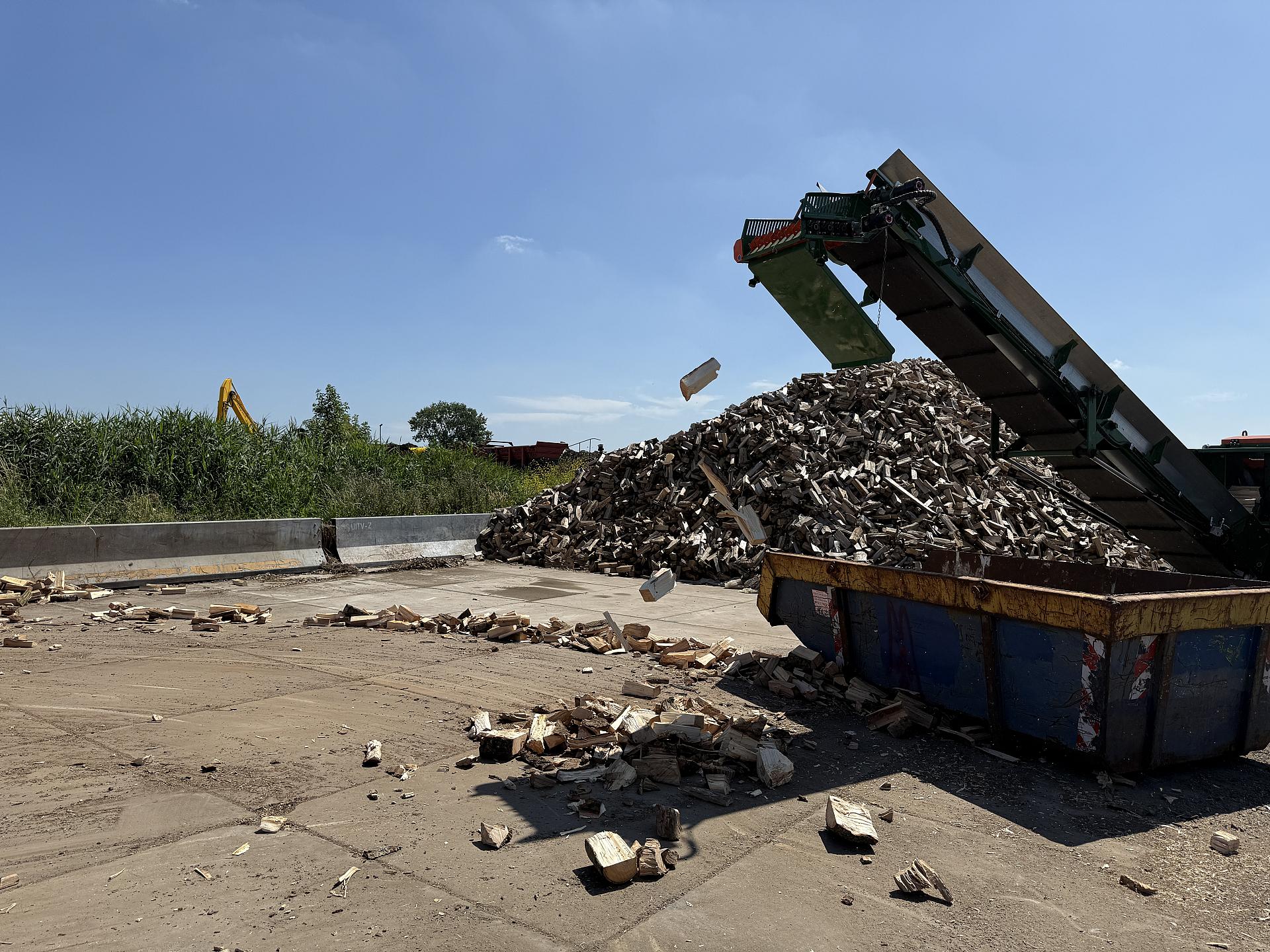 Houtkloof machine in actie